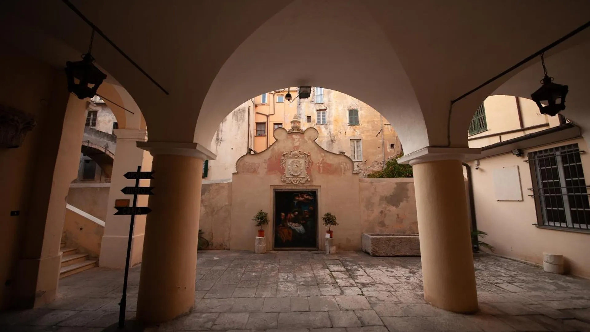 Nicoletta Rivieraholiday Albenga 0*,  Italia