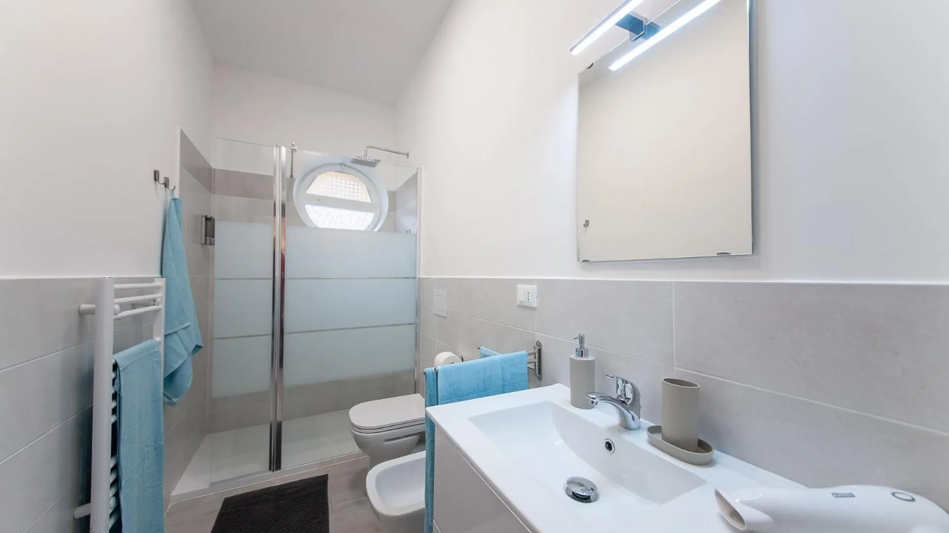 Nicoletta Rivieraholiday Albenga Apartment